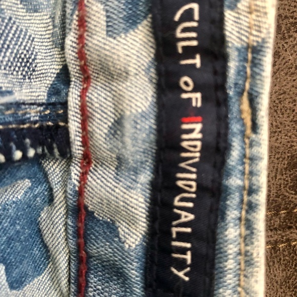 NWOT Cult of Individuality Skinny Jeans. Size 32 - Picture 6 of 7